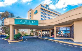 La Quinta By Wyndham Secaucus Meadowlands